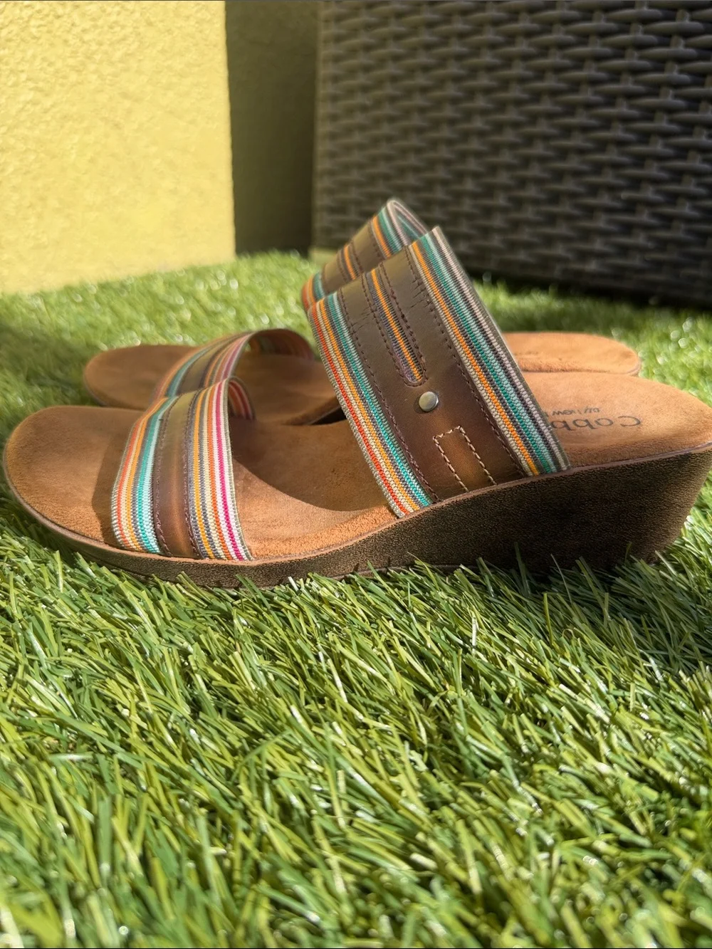 Cobb Hill by New Balance Brown Wedge Sandals w/ Multicolor Striped Straps size 6